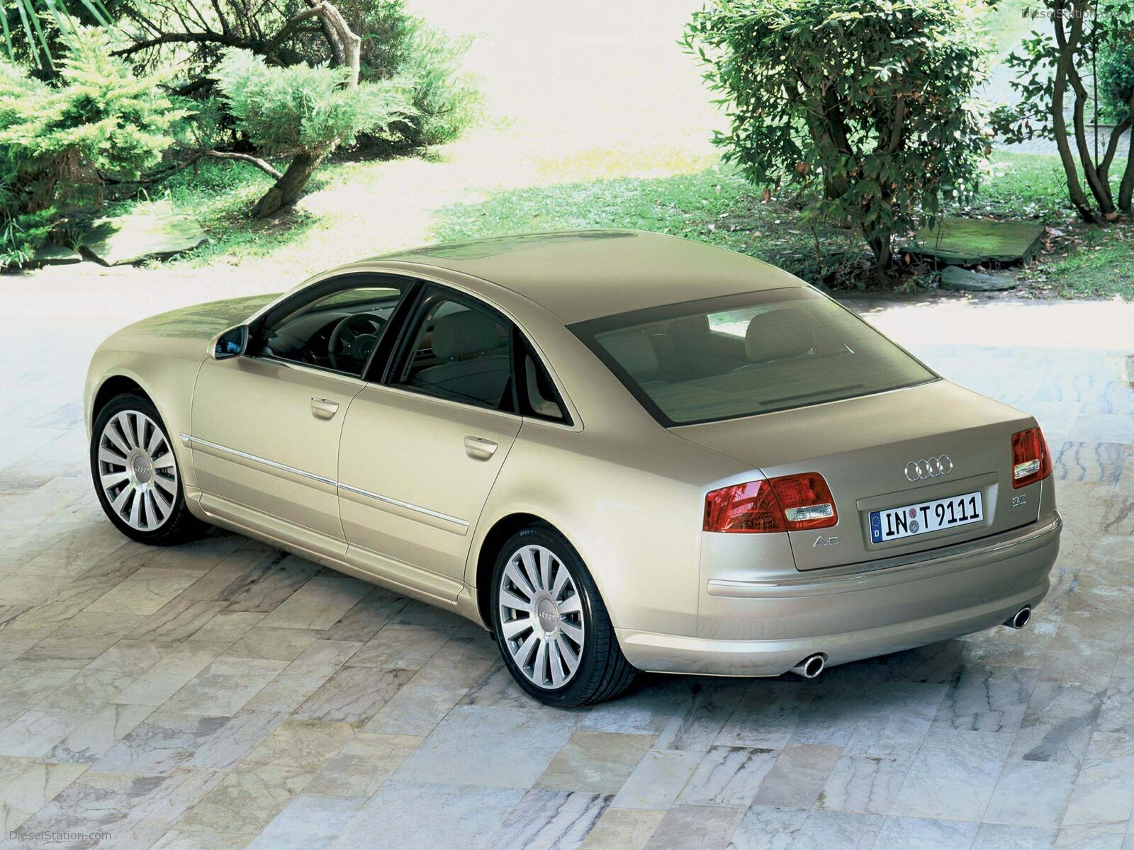Audi A8 (2004)